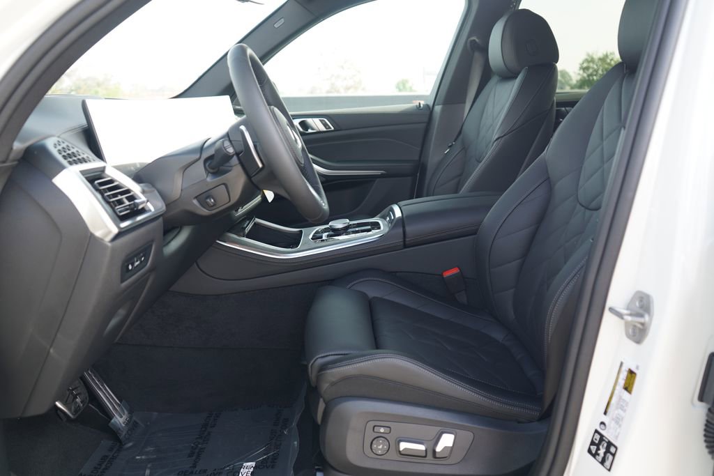 New 2026 BMW X5 xDrive40i w/ M Sport Package image 9