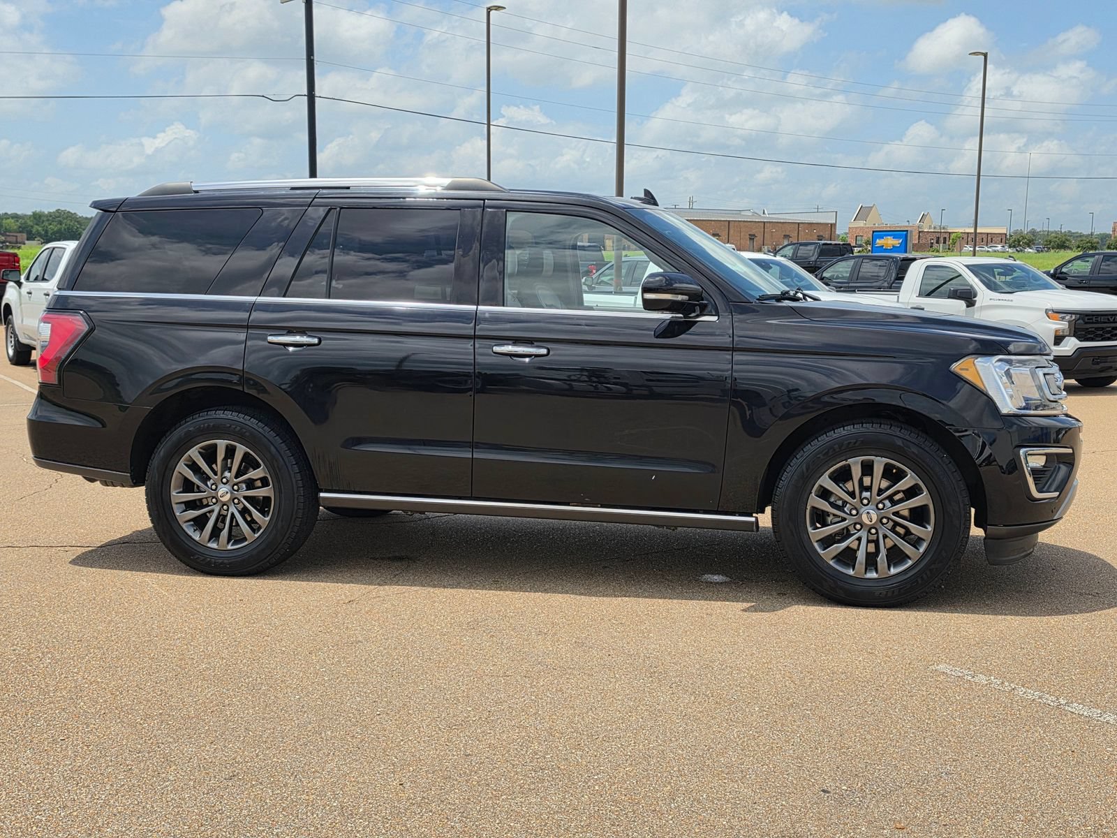 Used 2021 Ford Expedition Limited RWD image 4