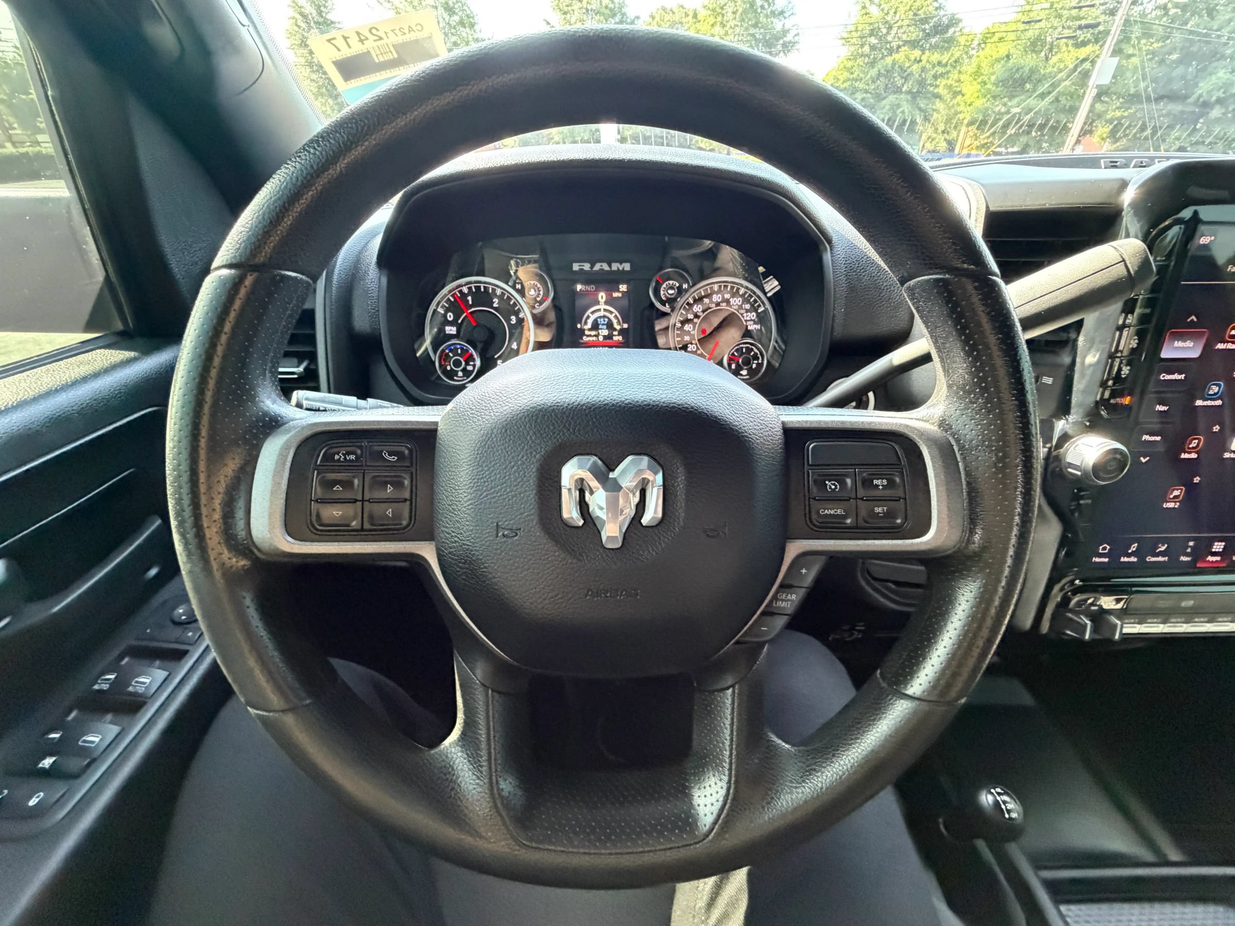 Used 2022 RAM 5500 Tradesman w/ Convenience Group AWD/4WD image 29