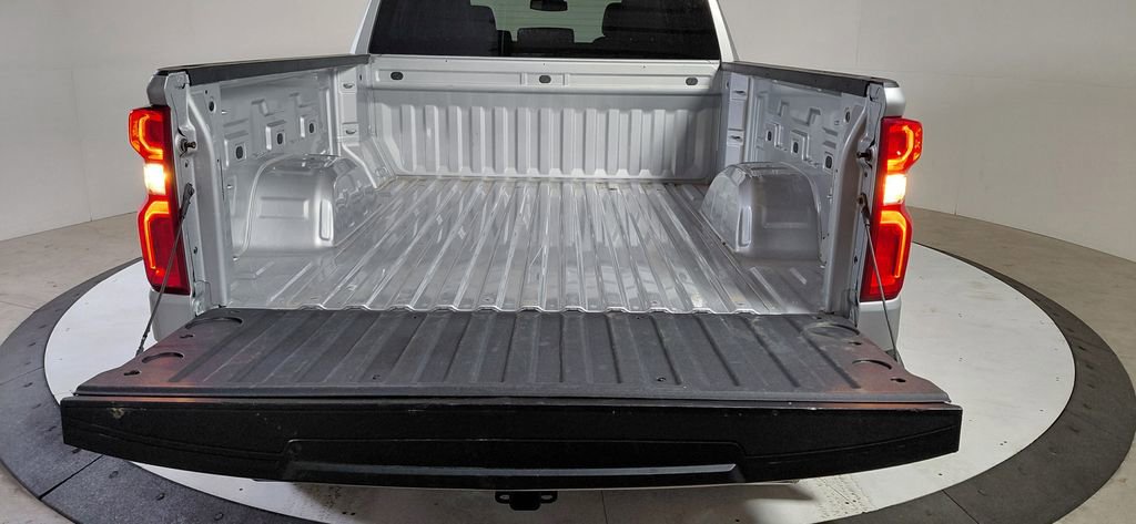 Used 2022 Chevrolet Silverado 1500 LTZ w/ Z71 Off-Road Package AWD/4WD image 14