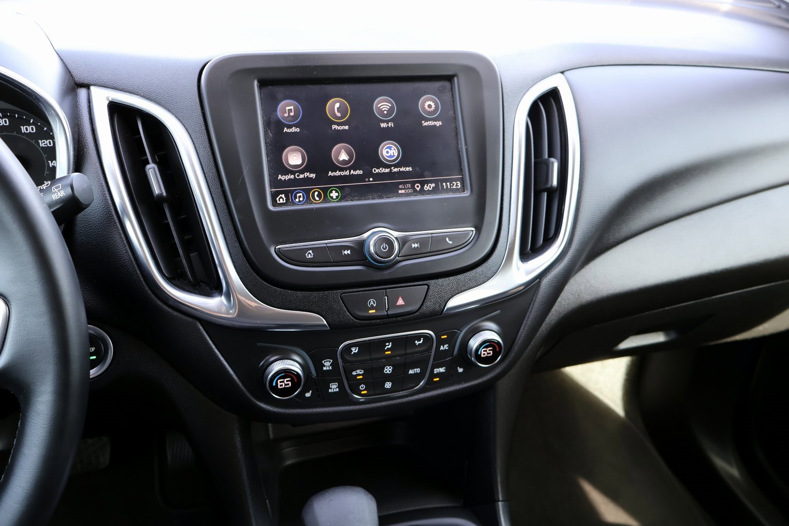 Used 2024 Chevrolet Equinox LT image 25