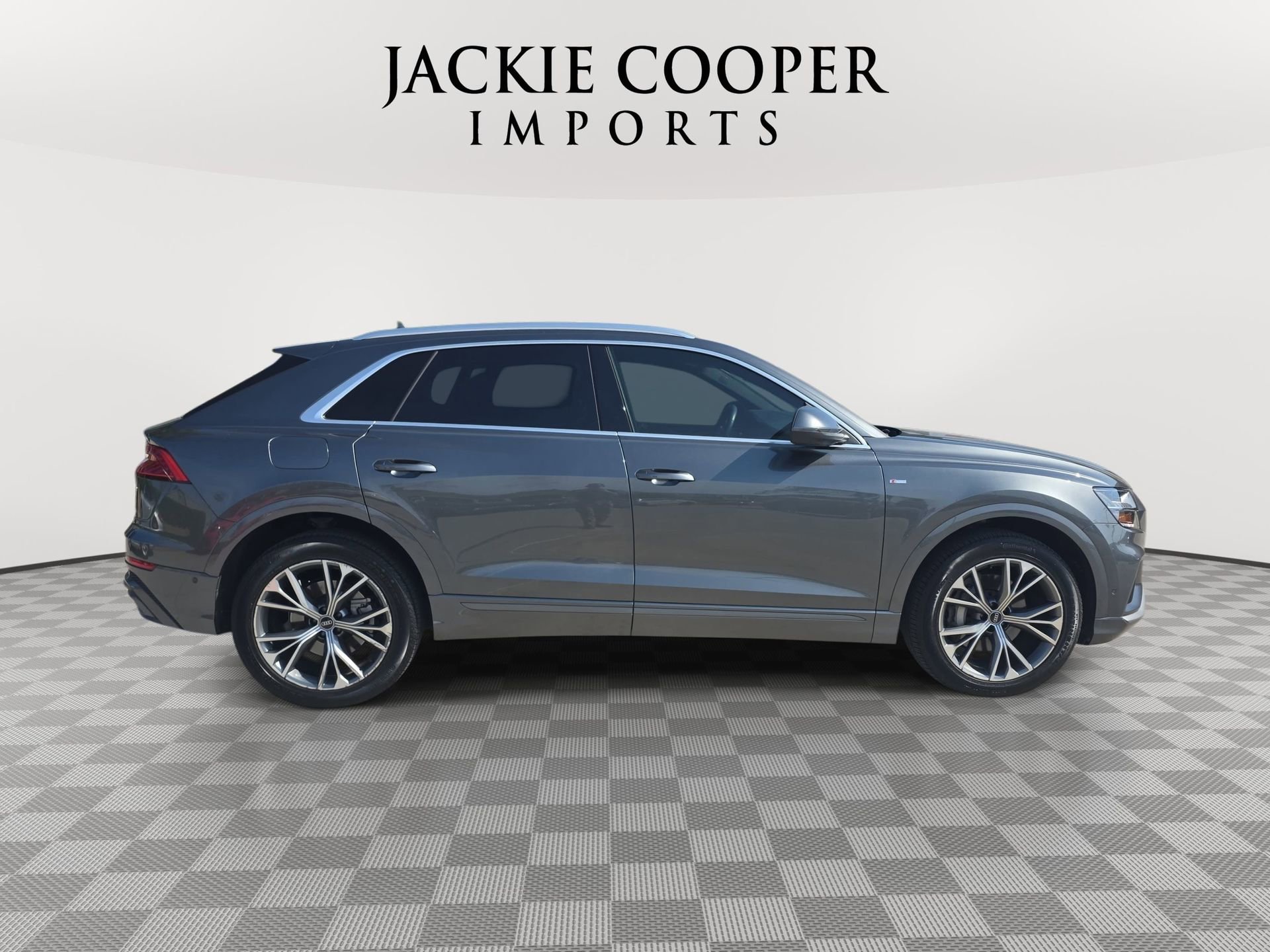Used 2021 Audi Q8 Prestige w/ Prestige Package AWD/4WD image 4