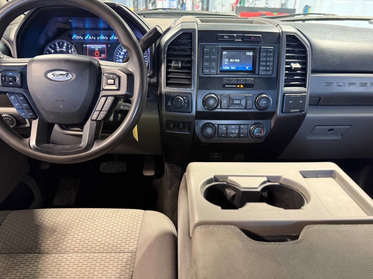 Used 2019 Ford F250 XLT w/ XLT Value Package AWD/4WD image 10