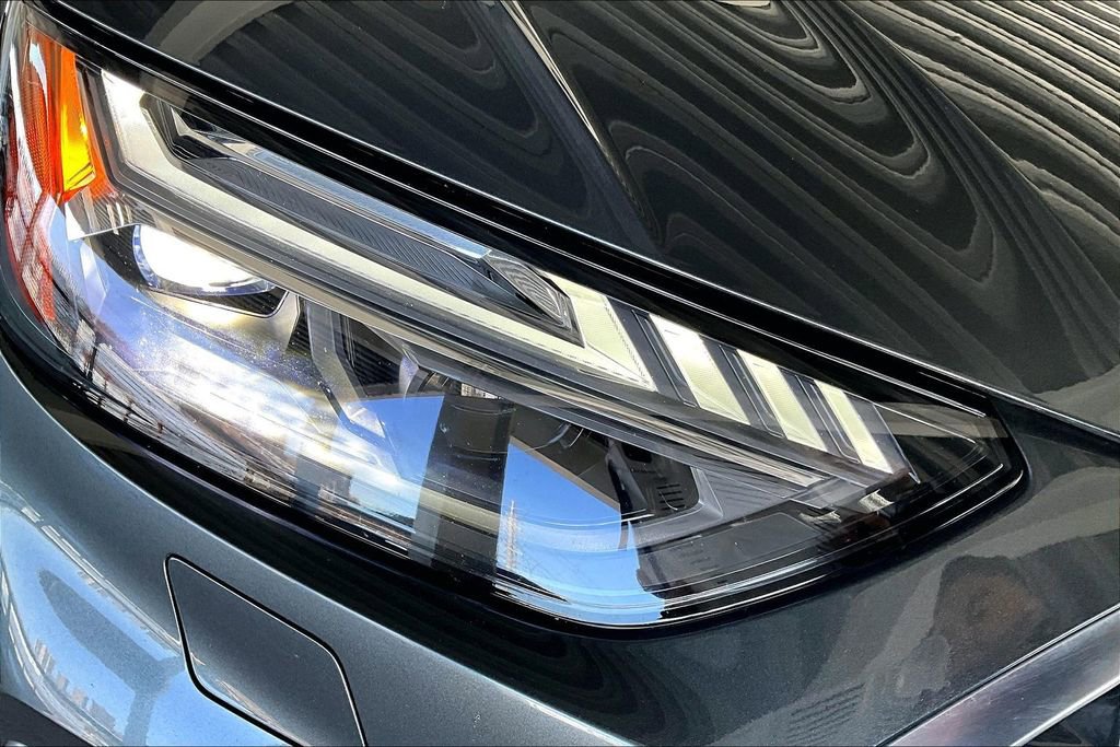 Used 2023 Audi Q5 2.0T Prestige w/ Prestige Package image 32