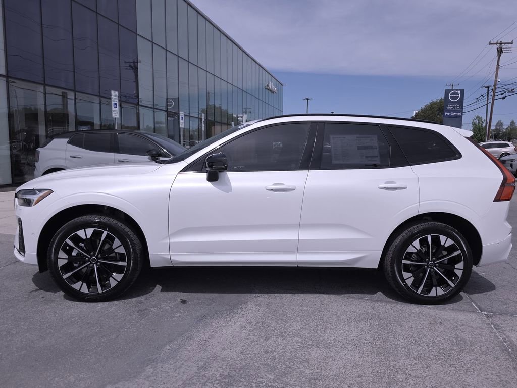 New 2026 Volvo XC60 B5 Plus w/ Protection Package Premier image 8