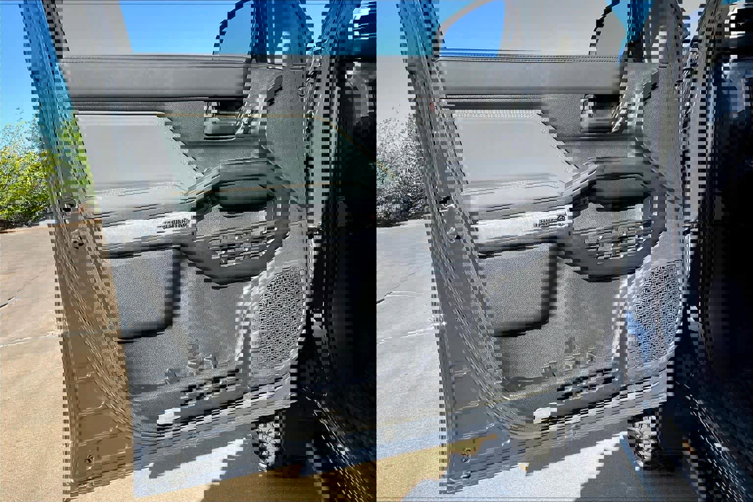 Used 2025 Toyota 4Runner Trailhunter image 24