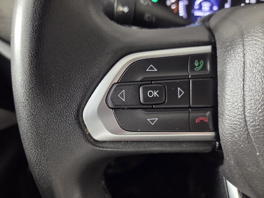 Used 2022 Jeep Compass Latitude AWD/4WD image 18