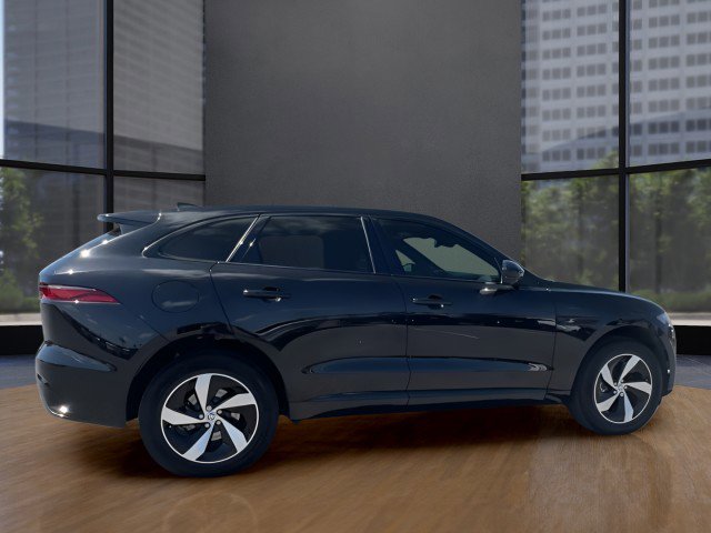 Used 2025 Jaguar F-PACE R-Dynamic S image 9
