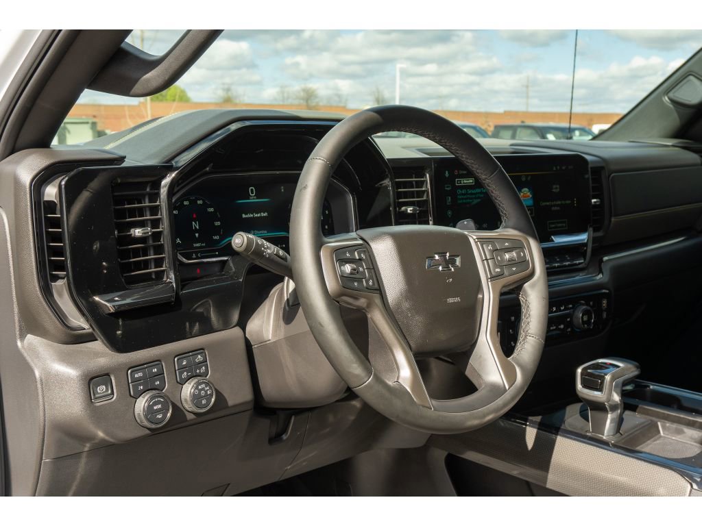 Used 2025 Chevrolet Silverado 1500 ZR2 AWD/4WD image 10