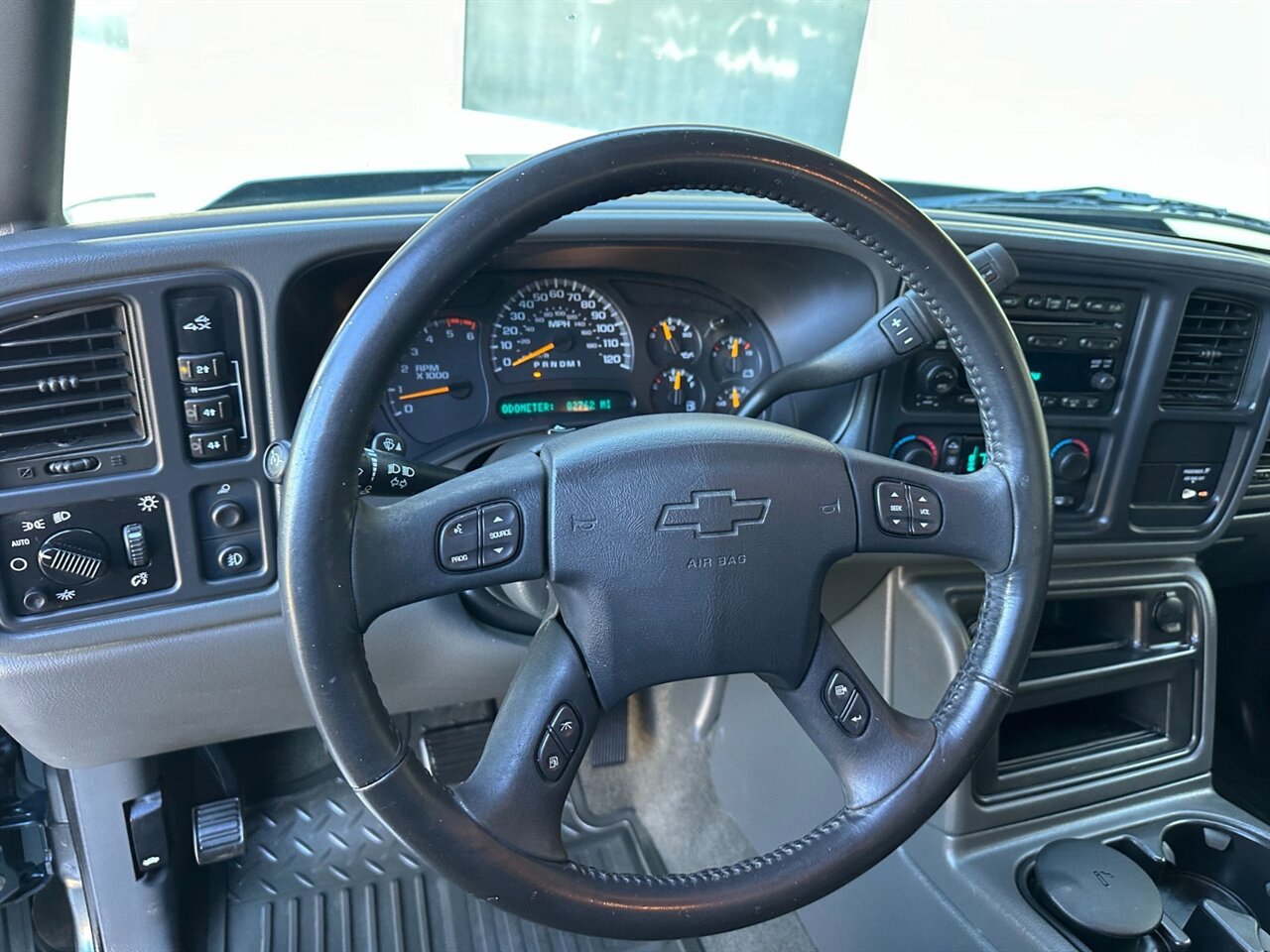 Used 2006 Chevrolet Silverado 3500 LT w/ Skid Plate Package AWD/4WD image 80