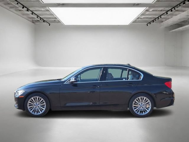 Used 2013 BMW 328i Sedan RWD image 2
