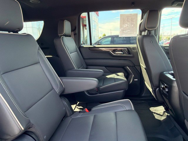 Used 2025 GMC Yukon XL Elevation AWD/4WD image 35