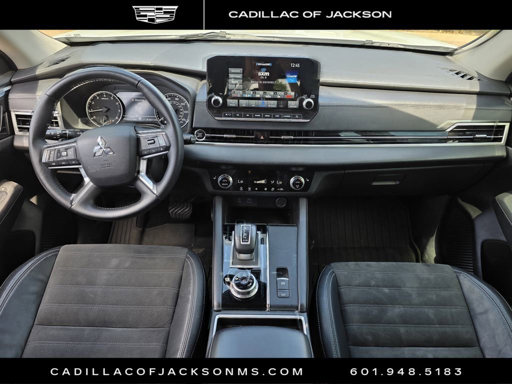 Used 2023 Mitsubishi Outlander SE image 9