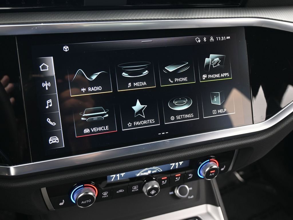 Used 2025 Audi Q3 2.0T Premium image 25