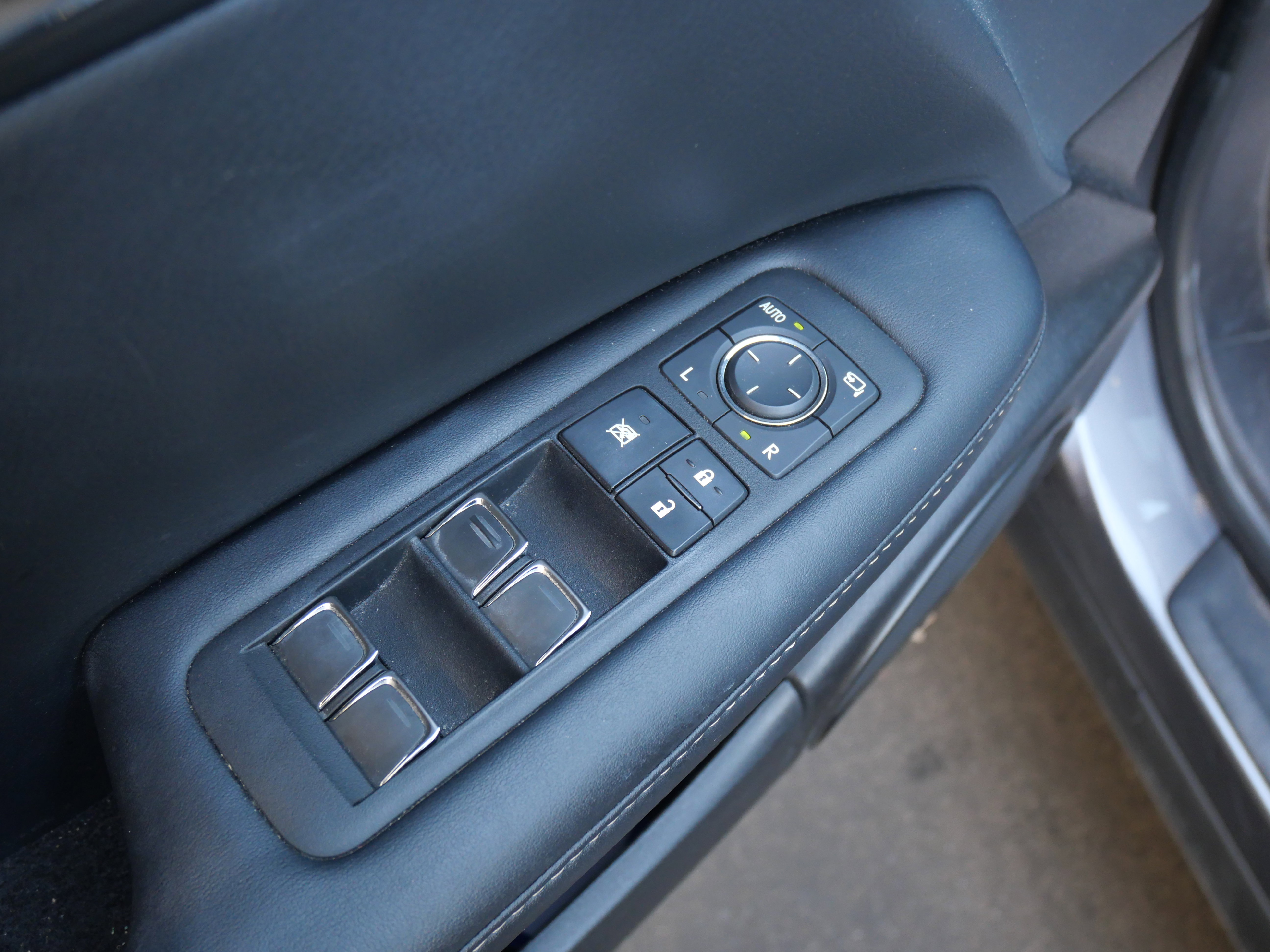 Certified 2022 Lexus RX 350 FWD w/ Premium Package image 7