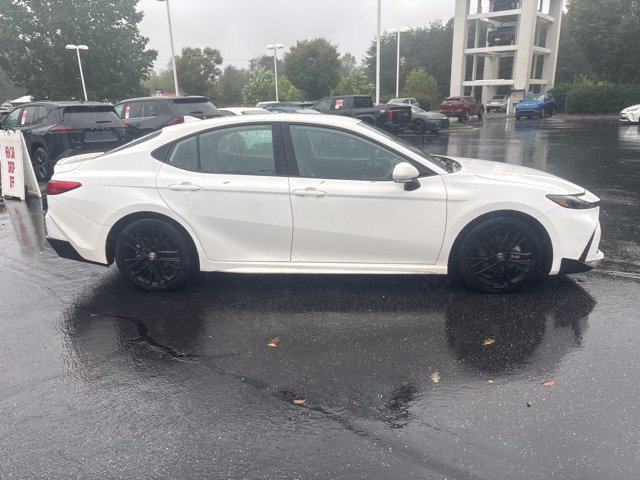 Used 2025 Toyota Camry SE FWD image 7