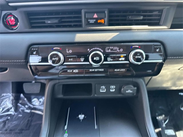 New 2025 Honda Pilot Touring image 26