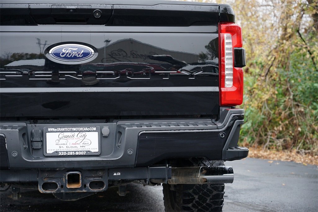 Used 2023 Ford F350 Lariat w/ Lariat Ultimate Package image 10