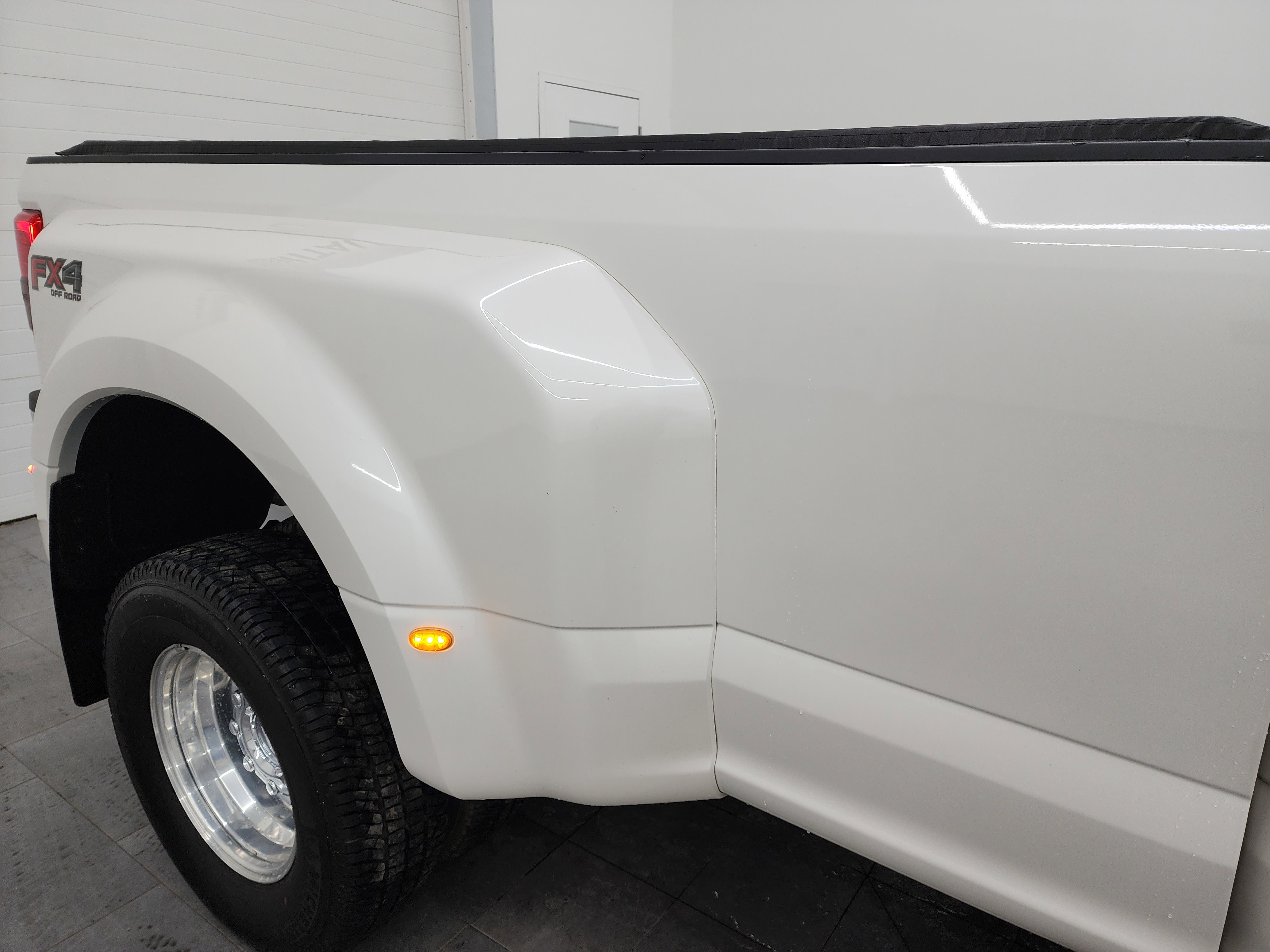 Used 2019 Ford F350 Lariat w/ Lariat Ultimate Package image 28