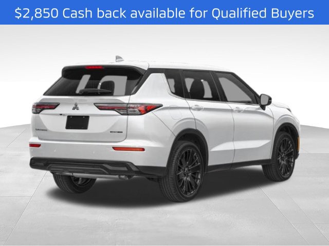 New 2026 Mitsubishi Outlander LE FWD image 2