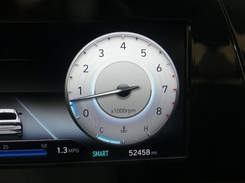 Used 2022 Hyundai Elantra SEL w/ Convenience + Premium Package FWD image 33