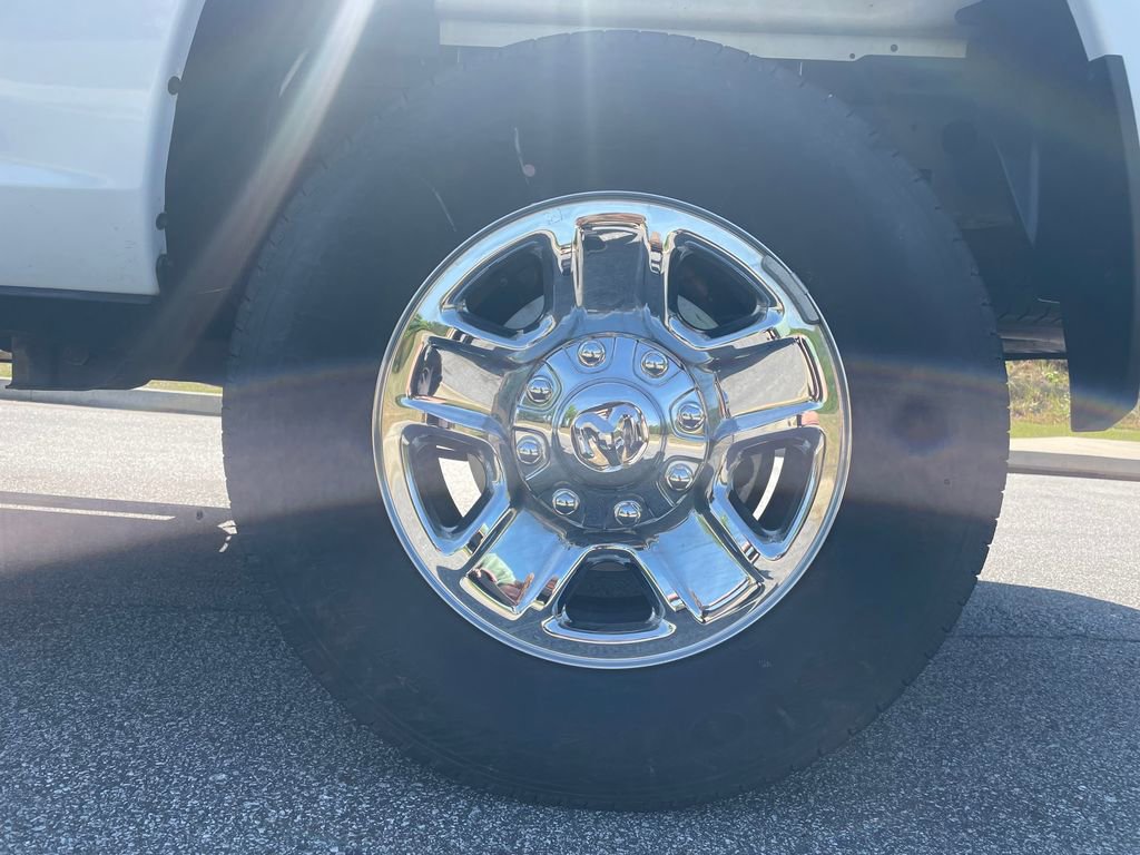 Used 2024 RAM 2500 Tradesman w/ Chrome Appearance Group AWD/4WD image 9