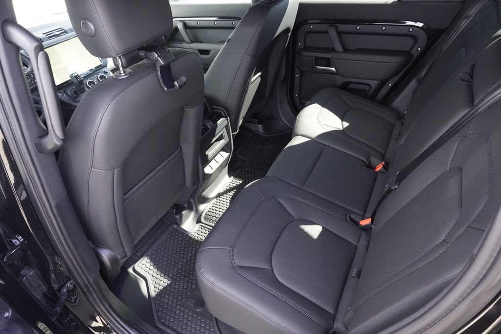 New 2026 Land Rover Defender 110 S AWD/4WD image 29