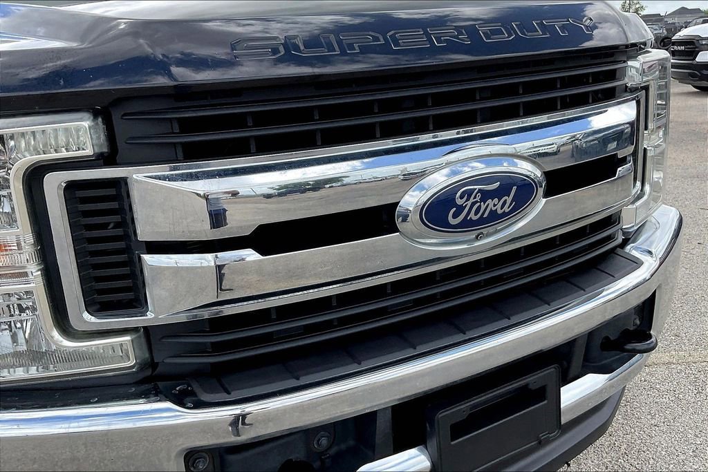 Used 2019 Ford F250 XL w/ STX Appearance Package image 33