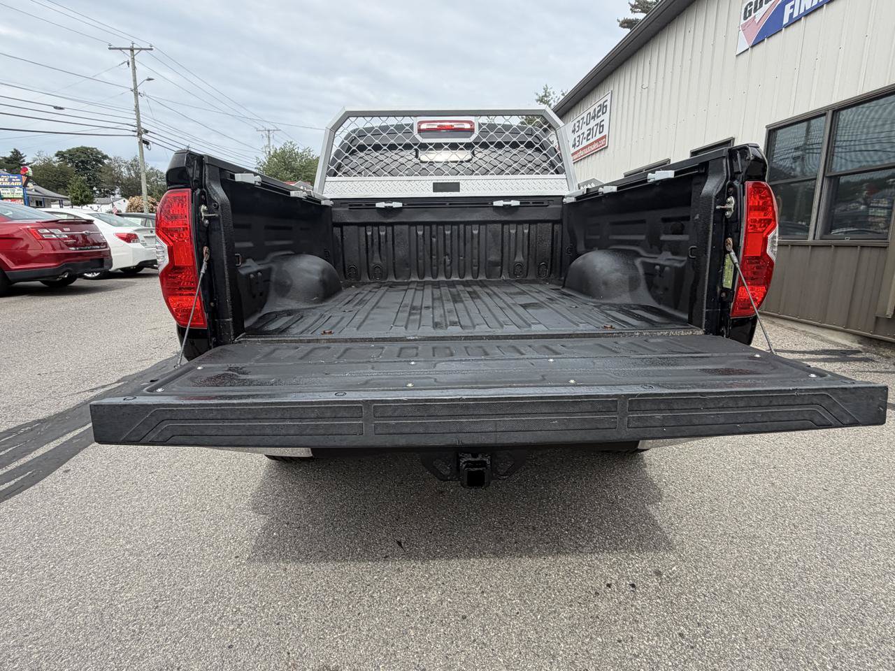 Used 2014 Toyota Tundra Limited w/ Limited Premium Package AWD/4WD image 8