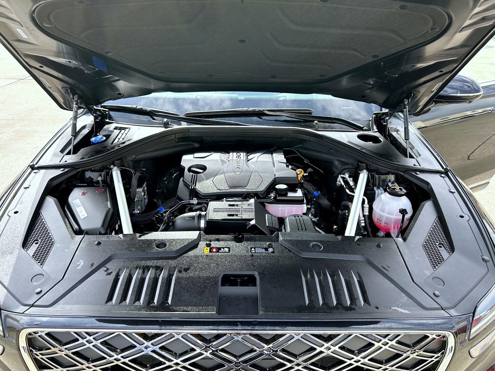 Used 2026 Genesis GV70 2.5T Advanced image 24