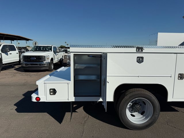 New 2026 Ford F550 4x4 SuperCab Super Duty image 10