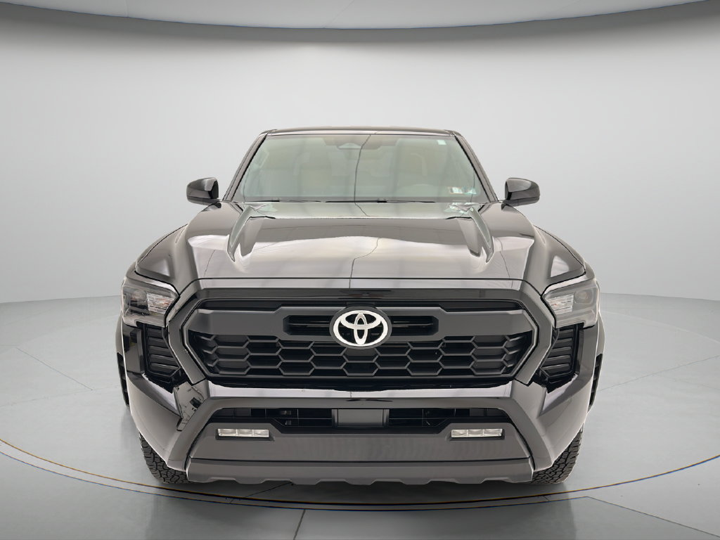 Used 2025 Toyota Tacoma TRD Off-Road AWD/4WD image 2