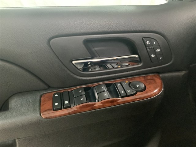 Used 2013 Chevrolet Tahoe LT w/ Luxury Package image 17