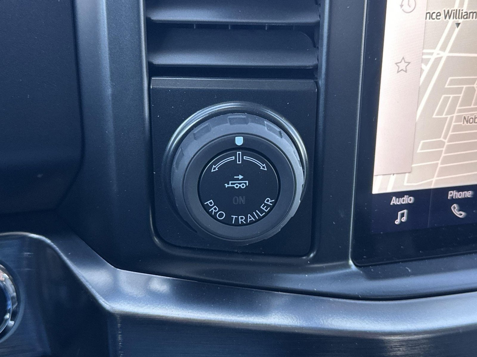 New 2025 Ford F250 Lariat w/ Lariat Ultimate Package image 28