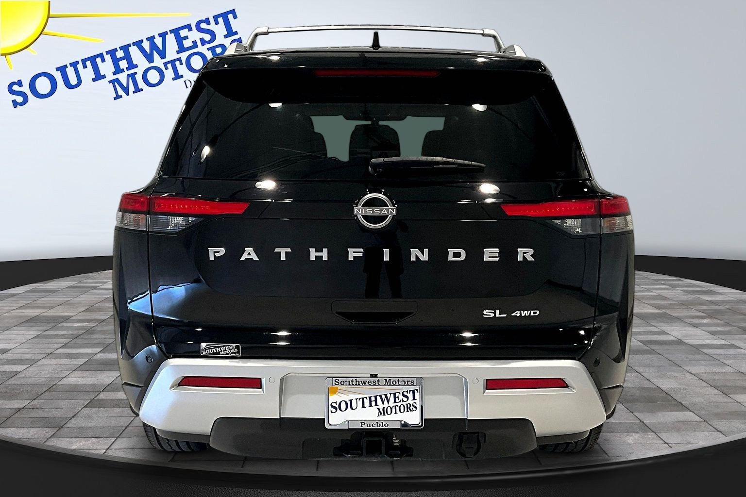 Used 2022 Nissan Pathfinder SL w/ SL Premium Package AWD/4WD image 6