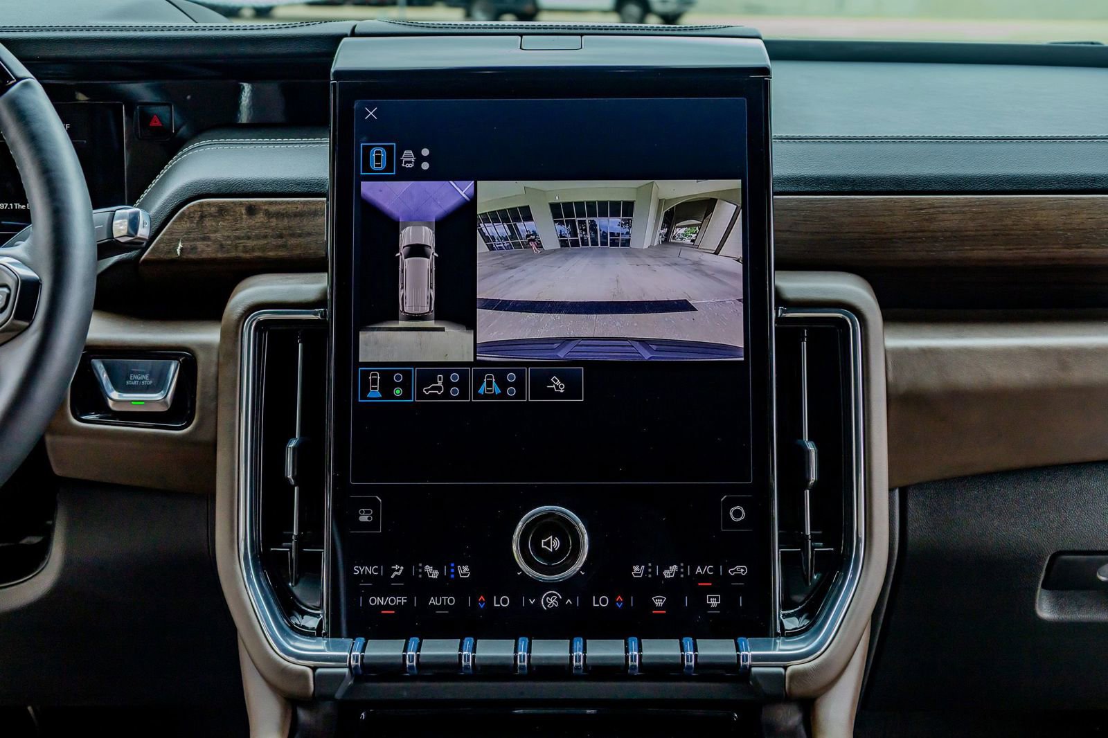 Used 2025 GMC Yukon Denali Ultimate image 26