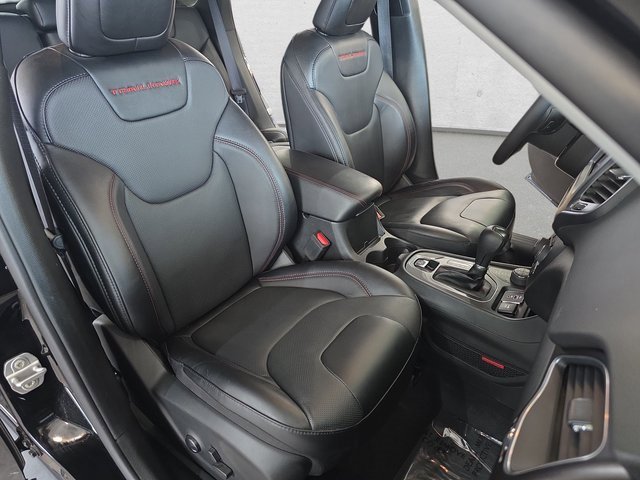 Used 2022 Jeep Cherokee Trailhawk w/ Sound & Nav Group image 10