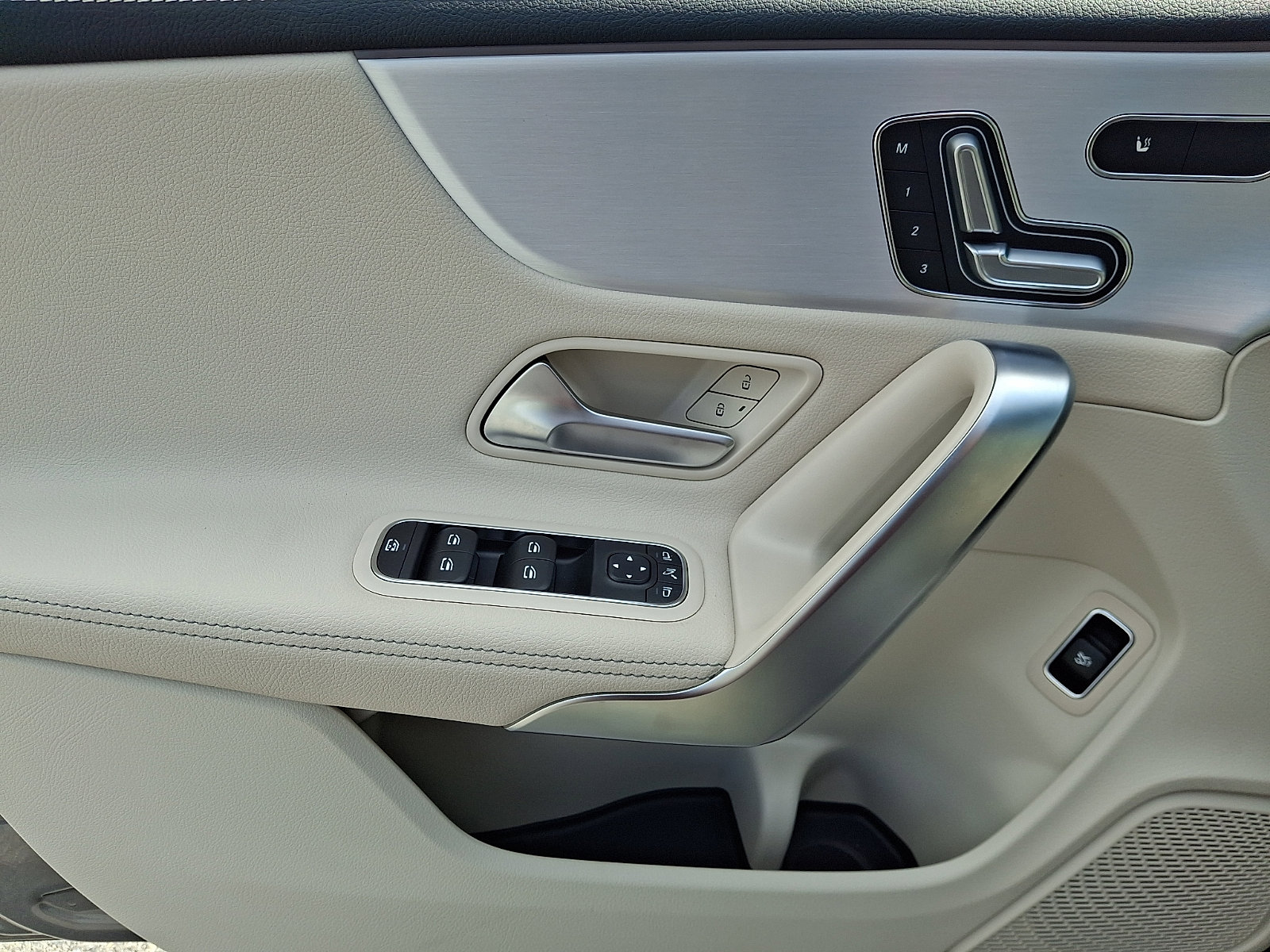 Used 2026 Mercedes-Benz CLA 250 image 12