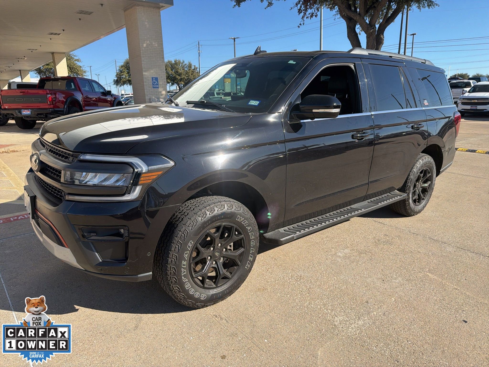 Used 2022 Ford Expedition Timberline image 2