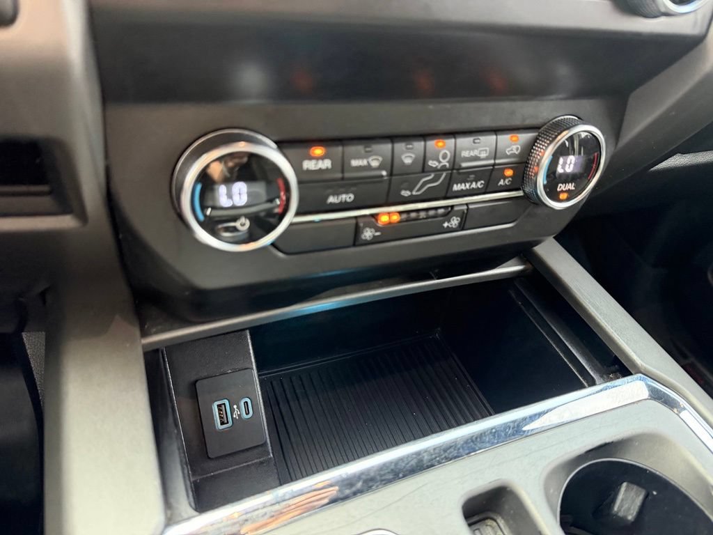Used 2021 Ford Expedition XLT RWD image 19