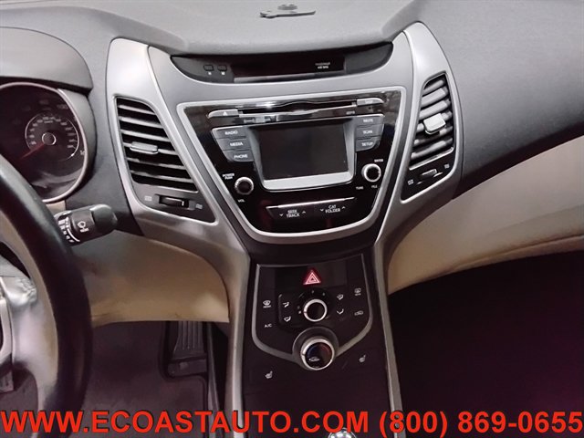 Used 2014 Hyundai Elantra Limited FWD image 12