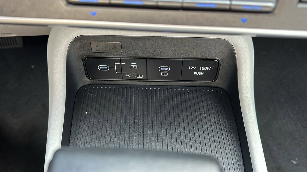 Used 2025 Hyundai Kona SEL image 26