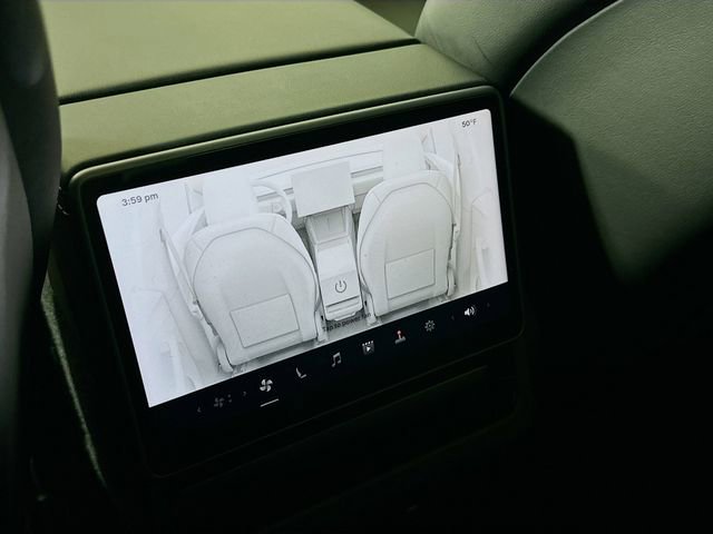 Used 2026 Tesla Model Y Long Range image 23