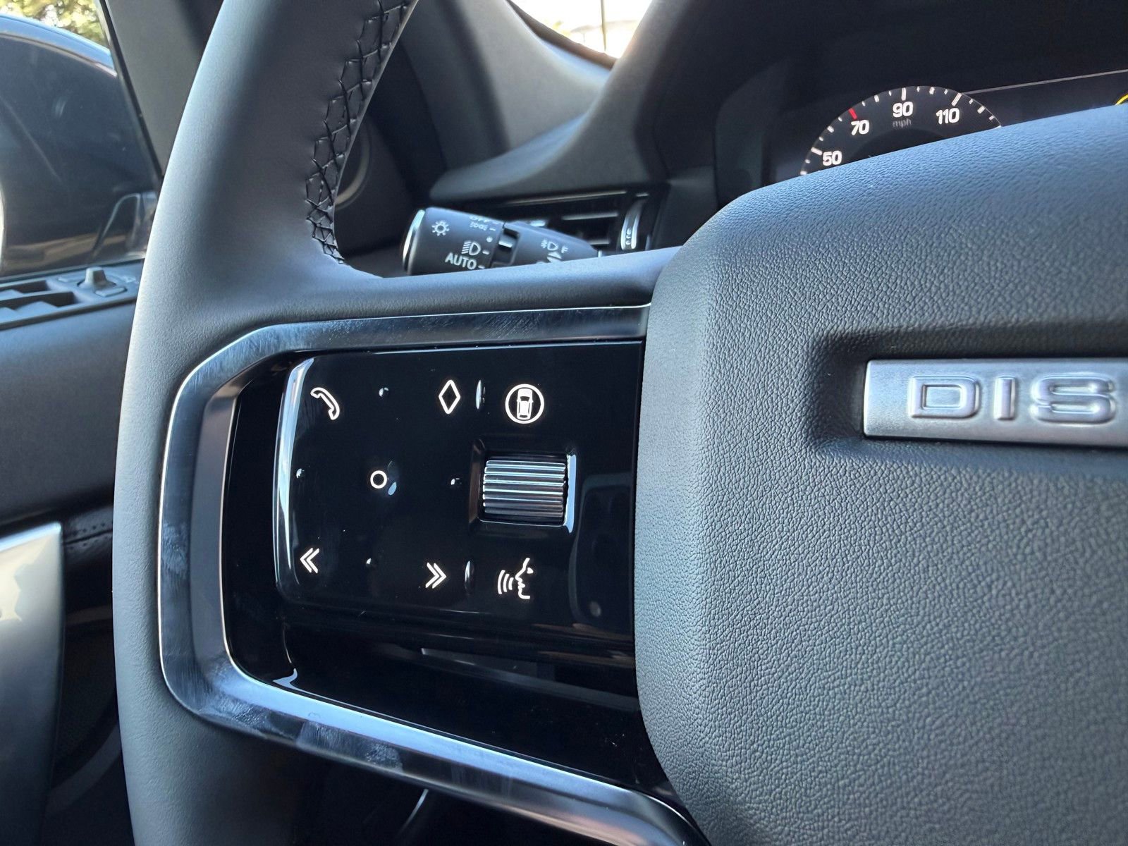 New 2026 Land Rover Discovery Sport Landmark image 12