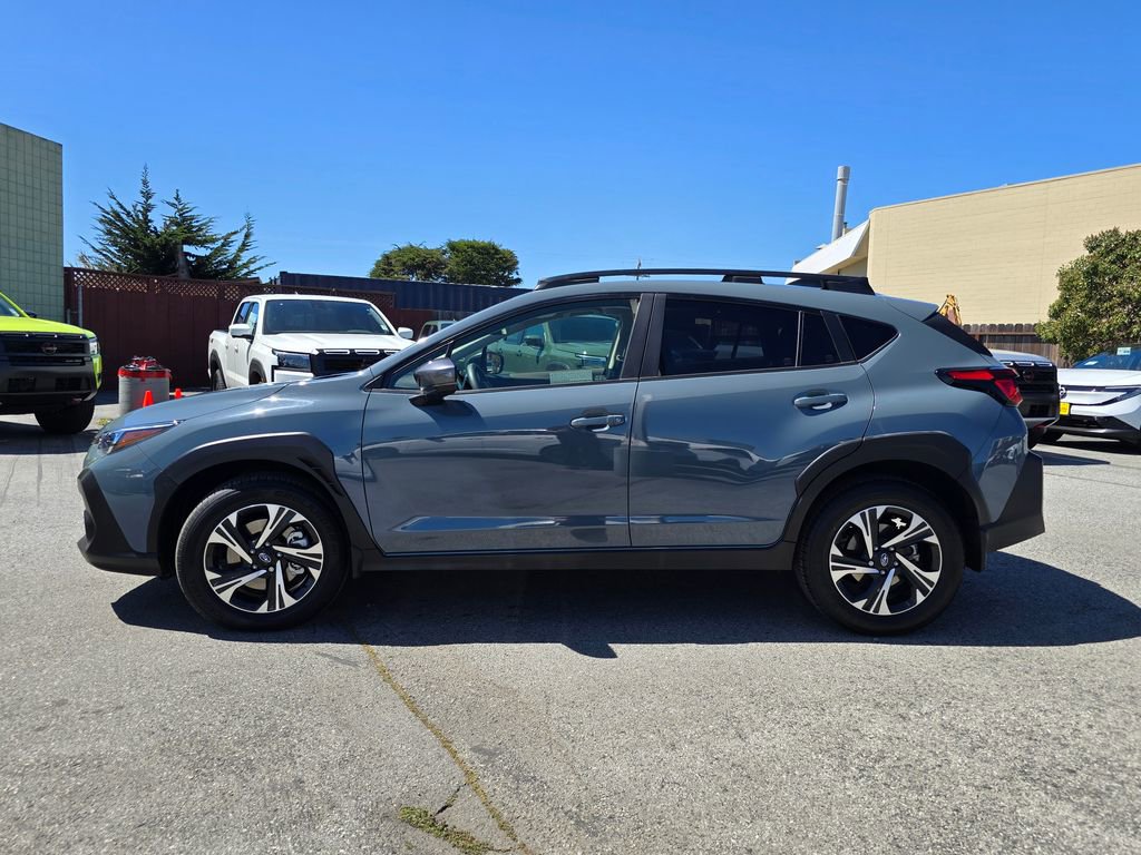 Used 2024 Subaru Crosstrek 2.0i Premium image 4