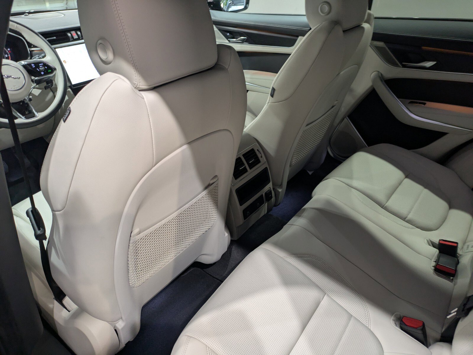 New 2026 Jaguar F-PACE R-Dynamic S AWD/4WD image 12