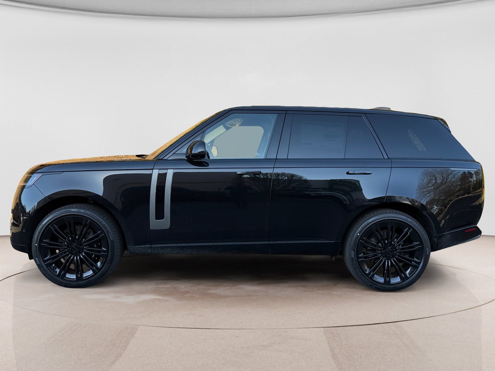New 2026 Land Rover Range Rover SE AWD/4WD image 2