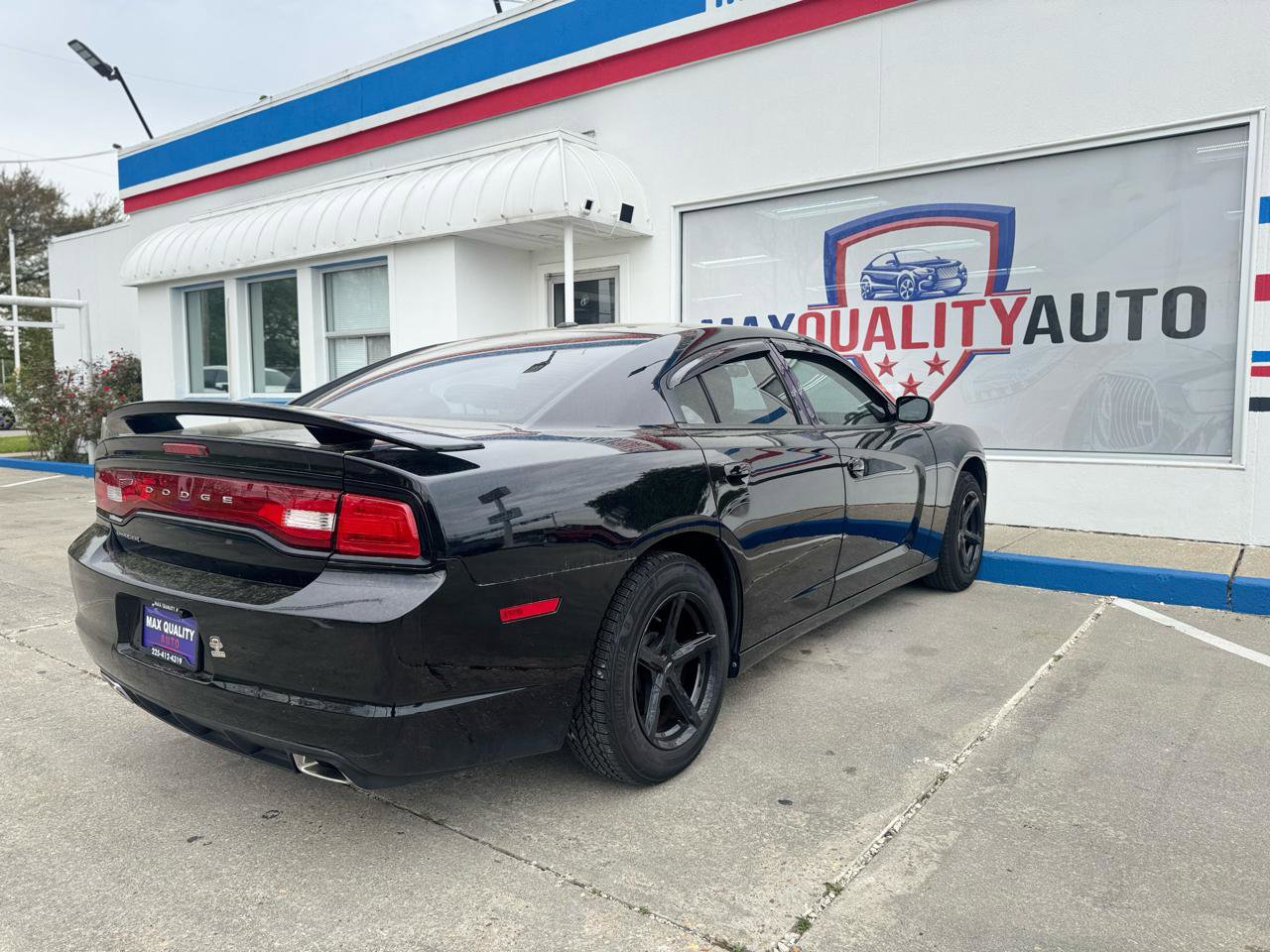 Used 2013 Dodge Charger SE image 26