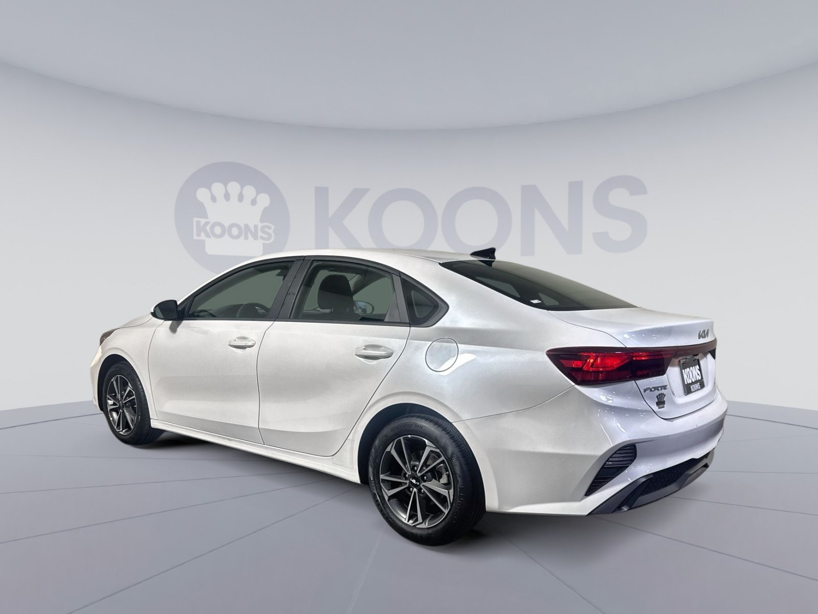 Used 2024 Kia Forte LXS FWD image 4