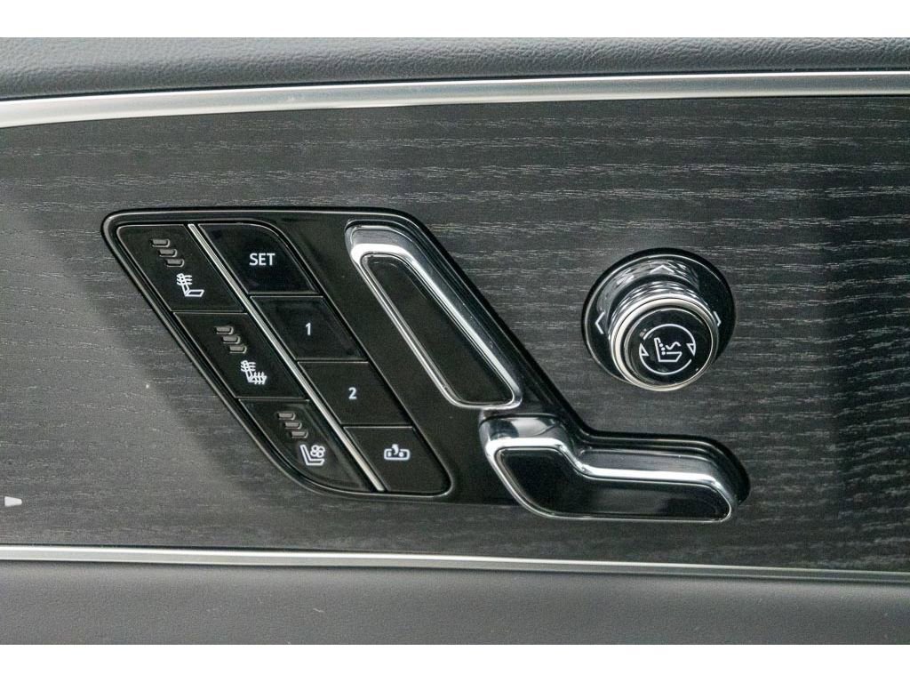 New 2026 Cadillac Lyriq V w/ Exterior Carbon Fiber Package image 16